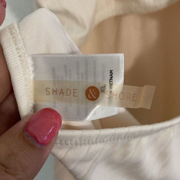 Shade & Shore-cream-one piece swimsuit- tie shoulder strap- cut out back-Size XL - Picture 6 of 10